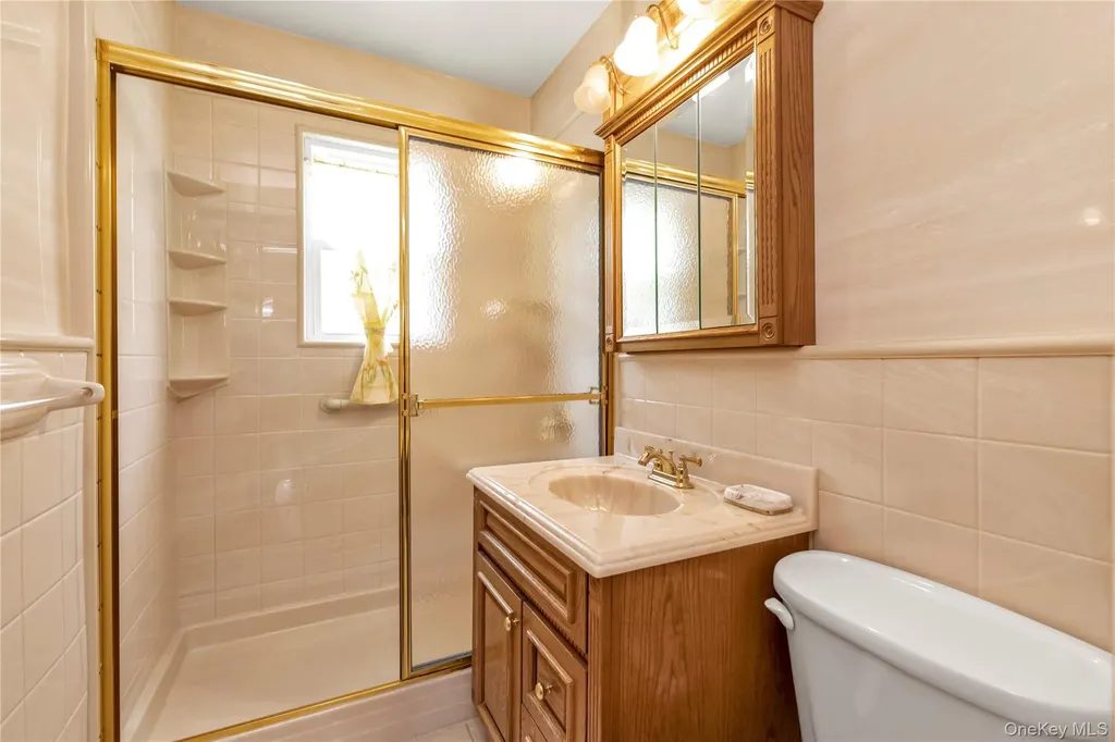 215 Sheridan Boulevard Mineola NY 11501