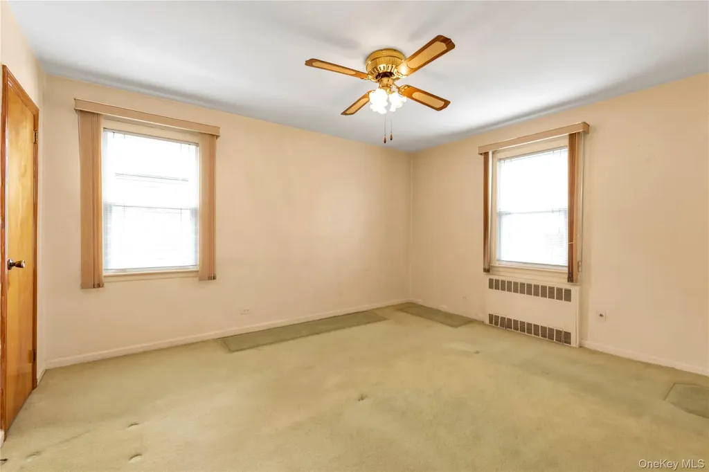 215 Sheridan Boulevard Mineola NY 11501