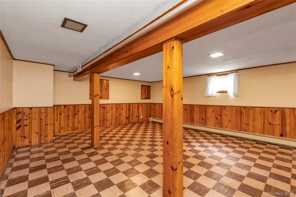 215 Sheridan Boulevard Mineola NY 11501