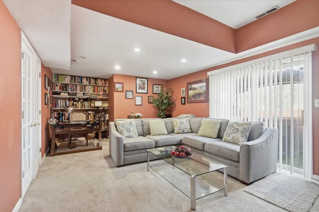 25 Degarmo Road Poughkeepsie NY 12603