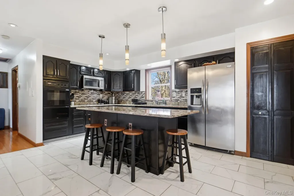 25 Degarmo Road Poughkeepsie NY 12603