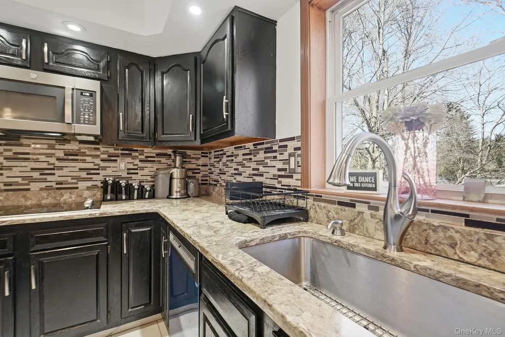 25 Degarmo Road Poughkeepsie NY 12603