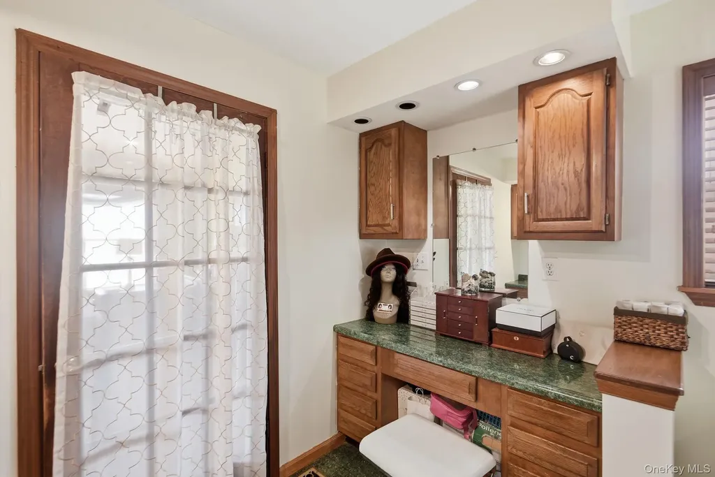 25 Degarmo Road Poughkeepsie NY 12603