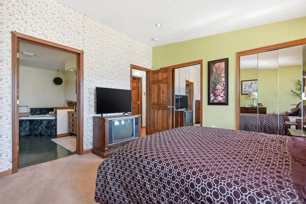 25 Degarmo Road Poughkeepsie NY 12603