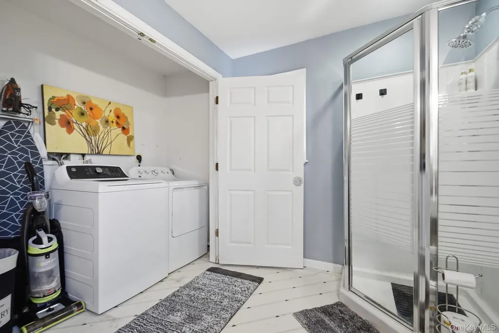 25 Degarmo Road Poughkeepsie NY 12603