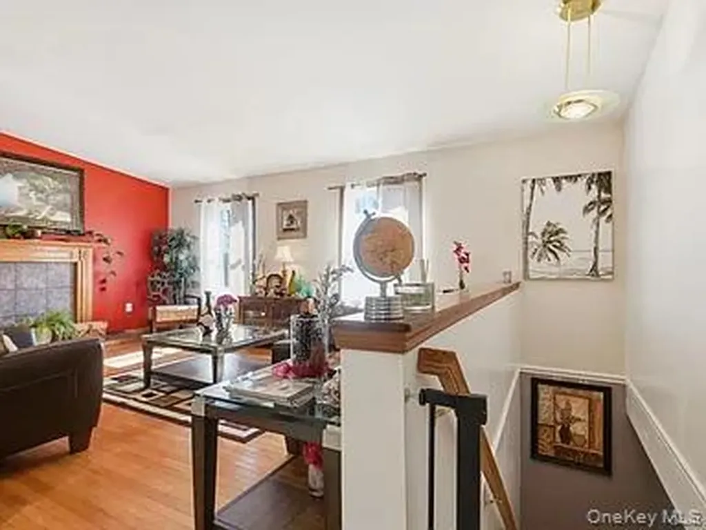25 Degarmo Road Poughkeepsie NY 12603