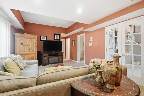 25 Degarmo Road Poughkeepsie NY 12603
