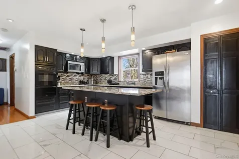 25 Degarmo Road Poughkeepsie NY 12603