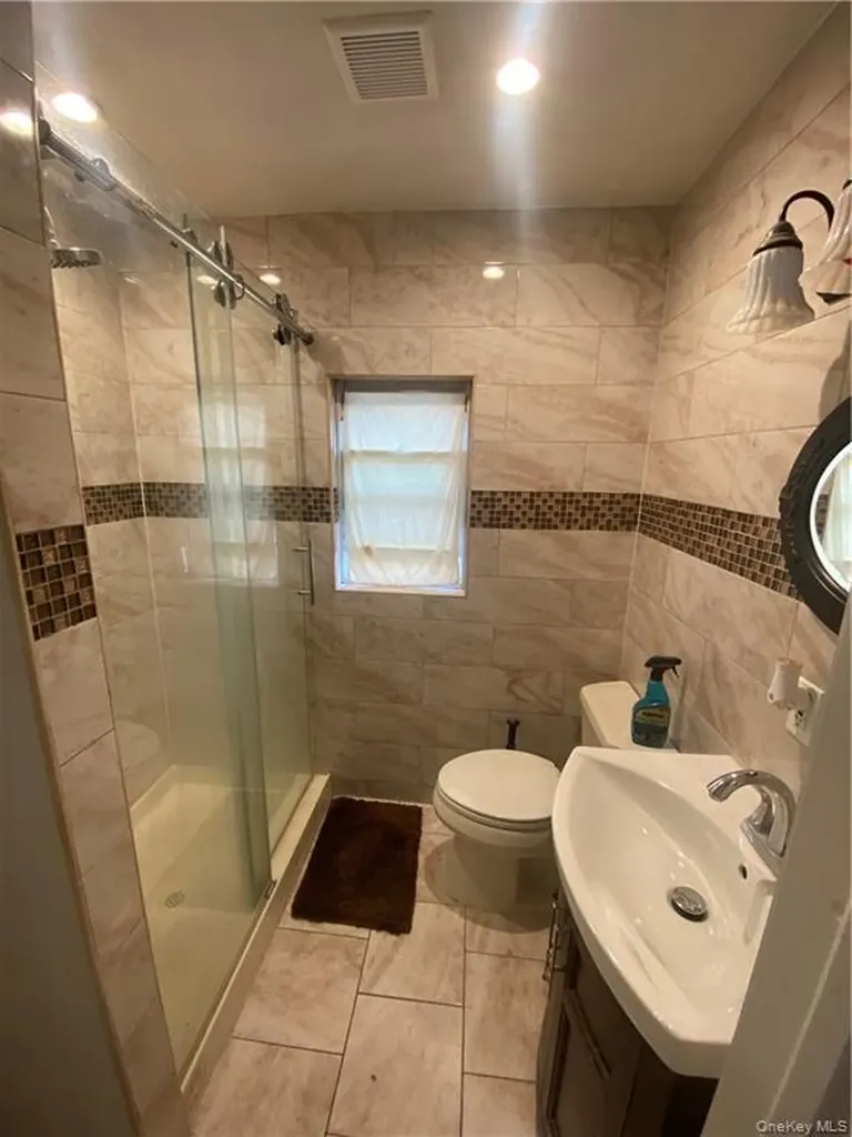 732 E 223rd Street Bronx NY 10466