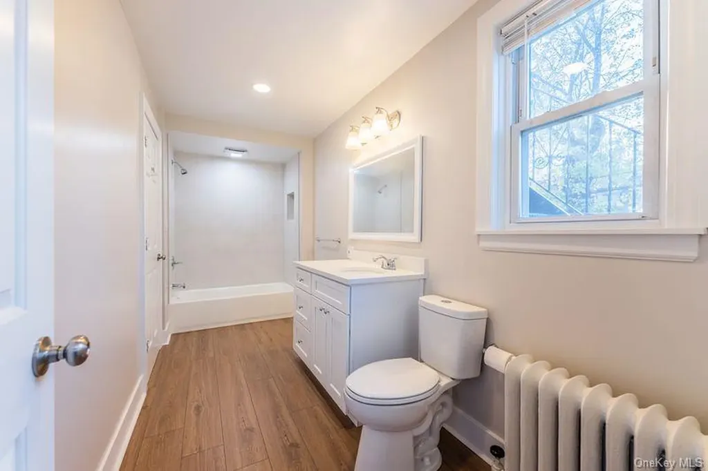 4116 169th Street Flushing NY 11358