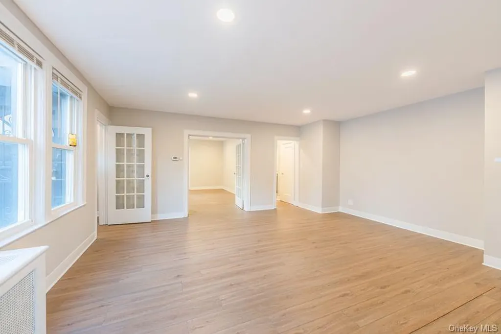 4116 169th Street Flushing NY 11358