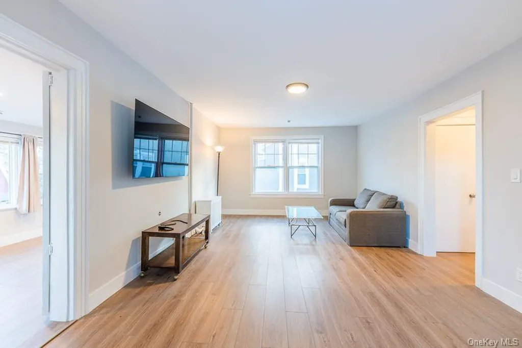 4116 169th Street Flushing NY 11358