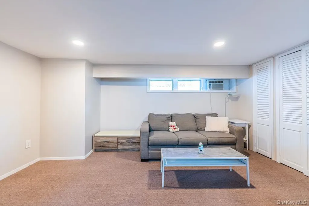 4116 169th Street Flushing NY 11358