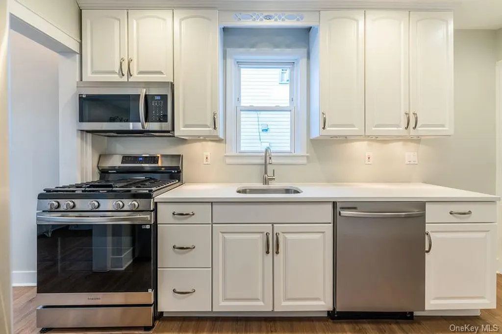 4116 169th Street Flushing NY 11358