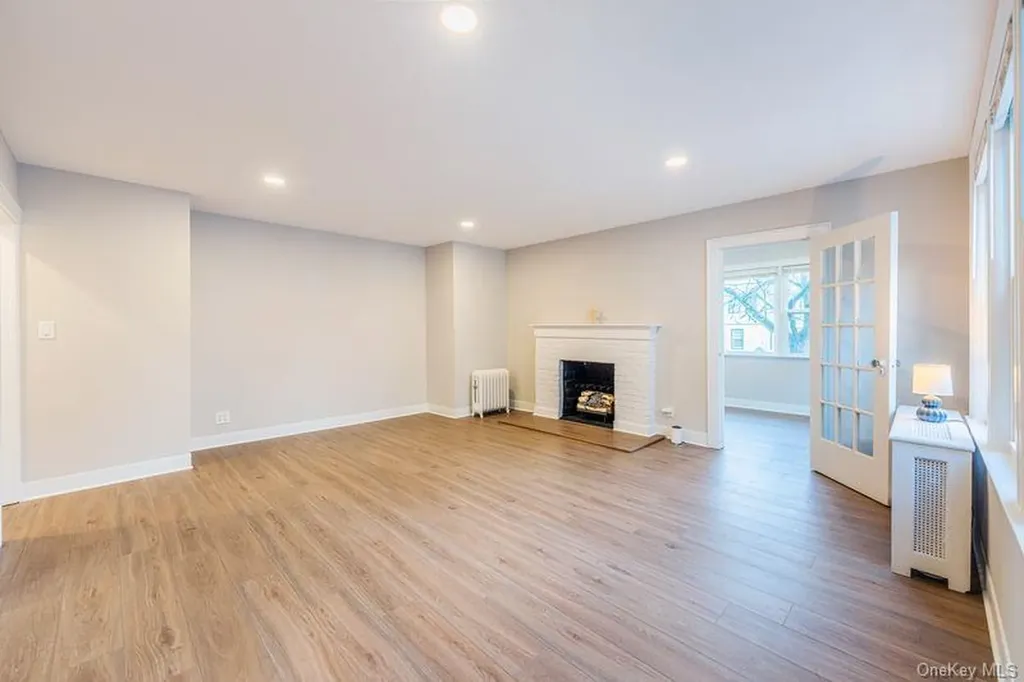 4116 169th Street Flushing NY 11358