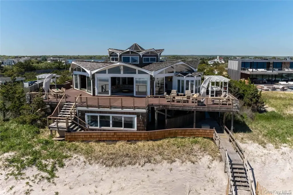 174 Dune Road Quogue NY 11959