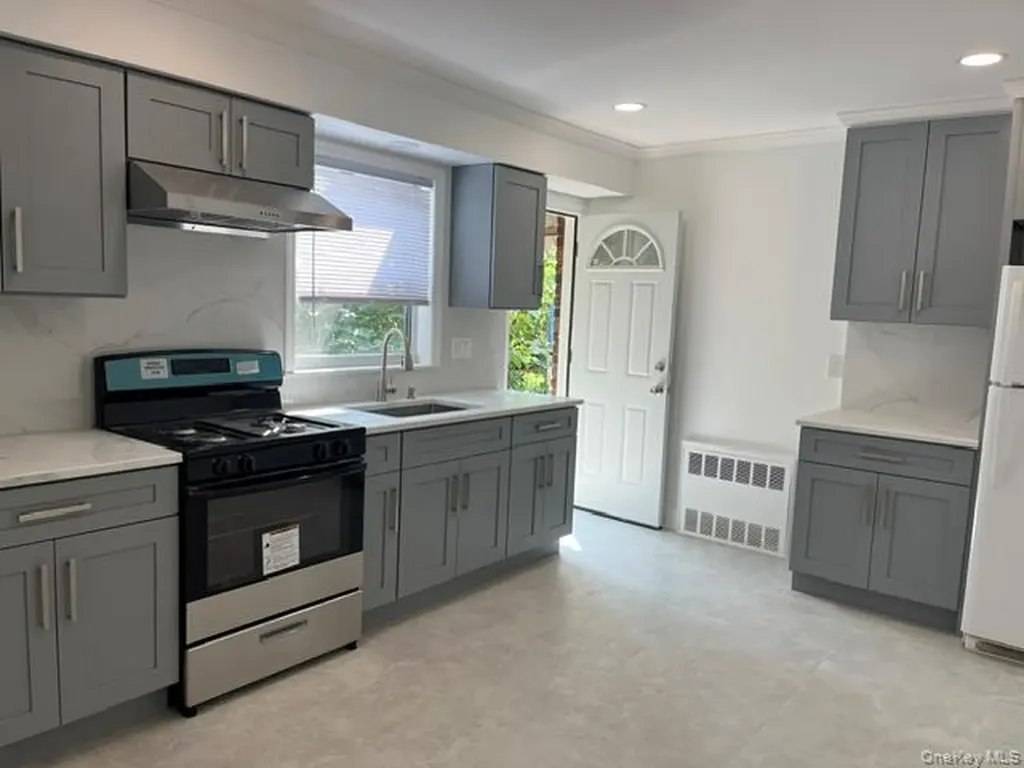 46-05 158 Street Flushing NY 11358