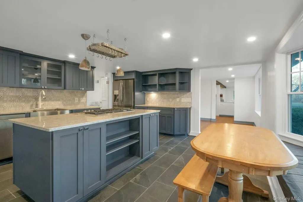 1364 Spring Valley Road Ossining NY 10562