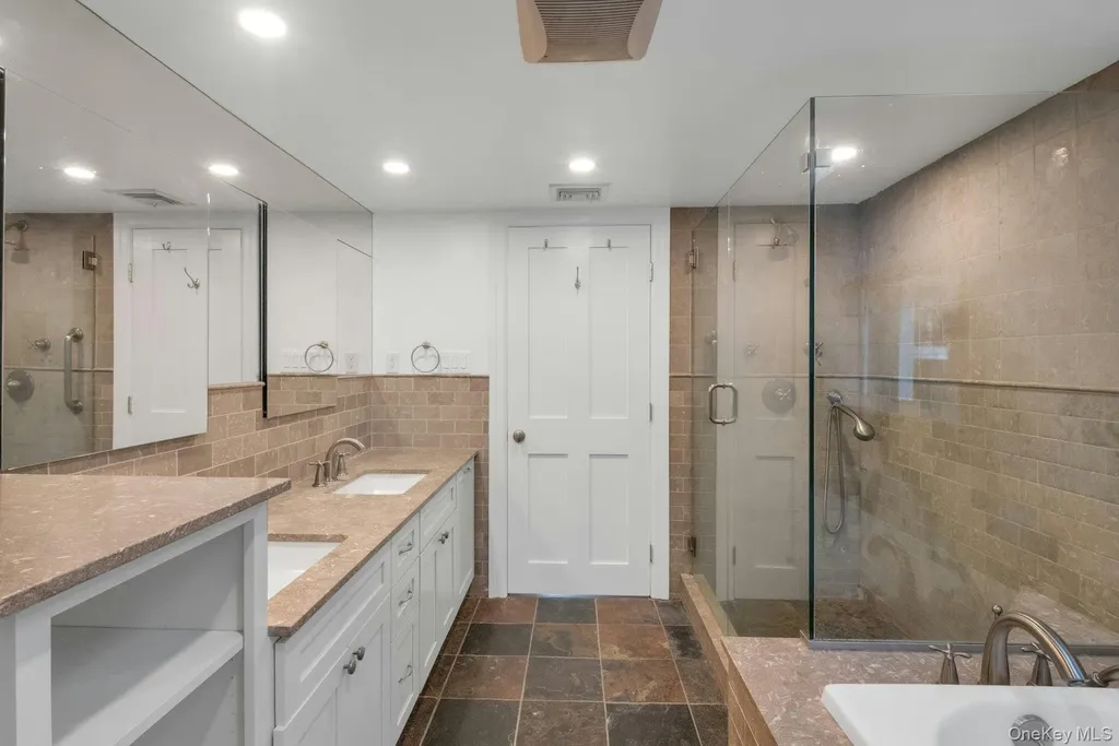 1364 Spring Valley Road Ossining NY 10562