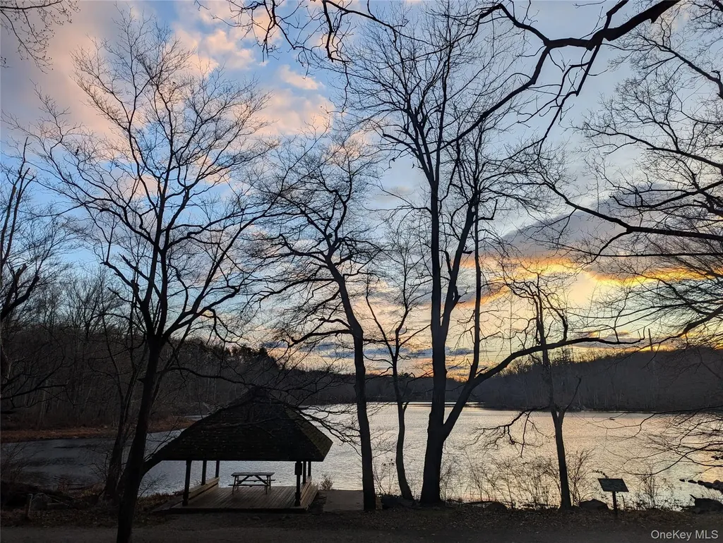 1364 Spring Valley Road Ossining NY 10562