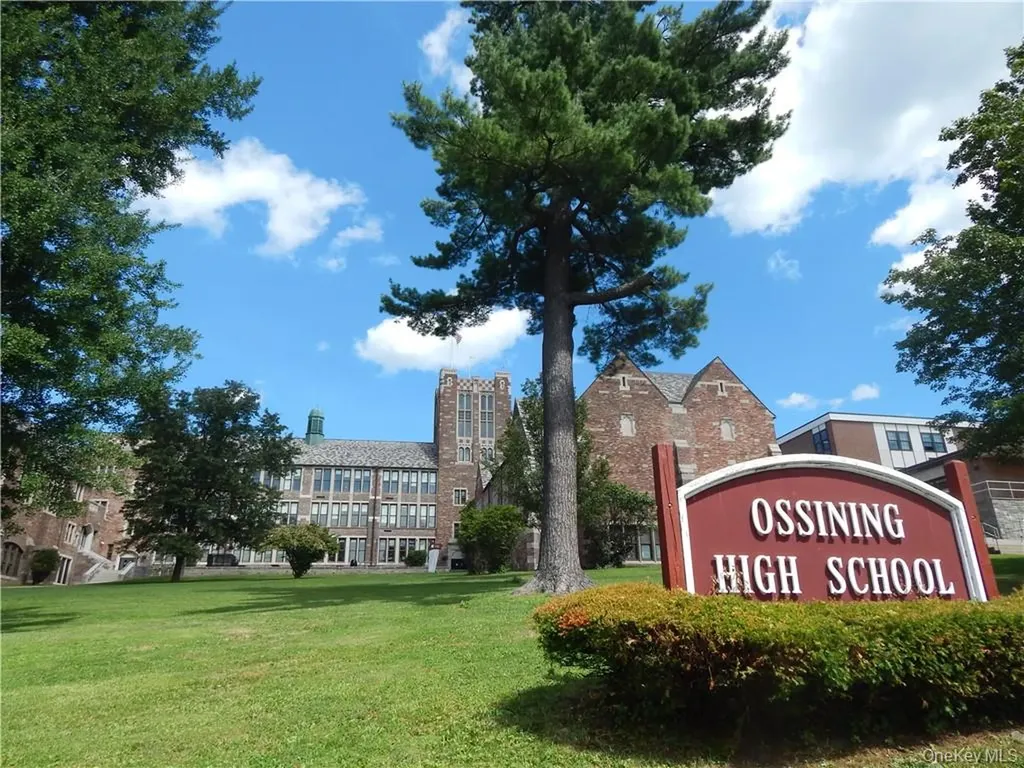 1364 Spring Valley Road Ossining NY 10562