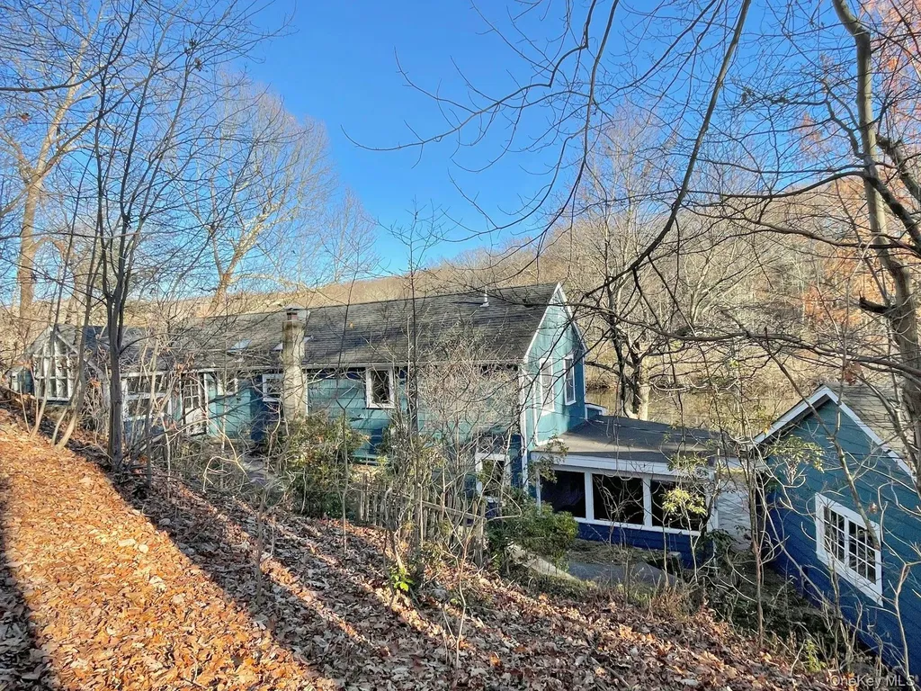 1364 Spring Valley Road Ossining NY 10562
