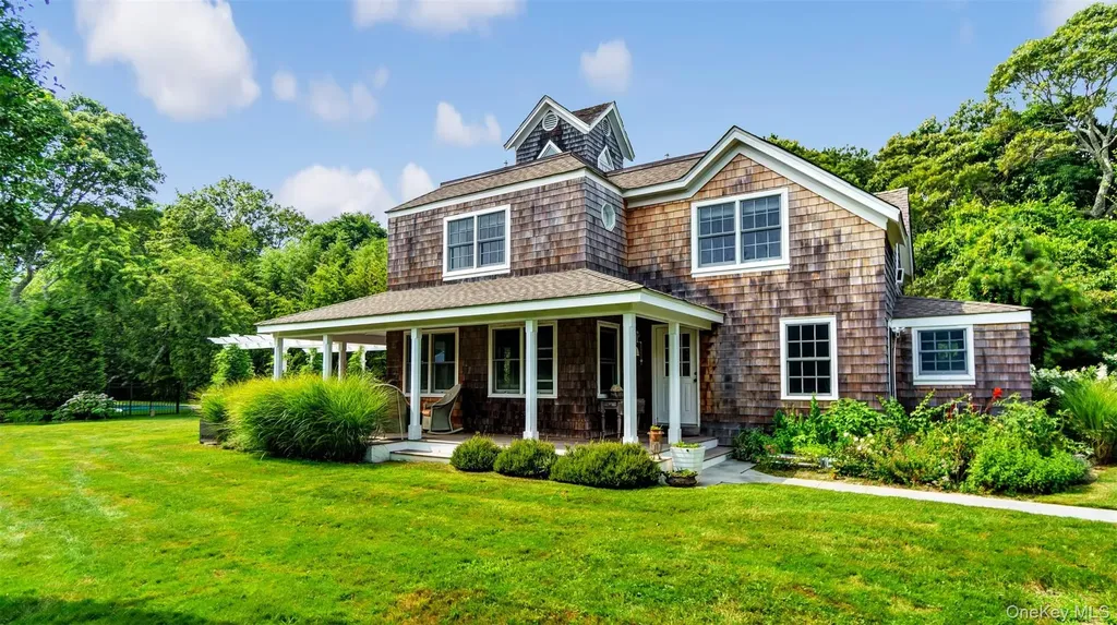 9 Ocame Avenue Westhampton Beach NY 11978