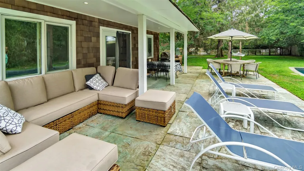 9 Ocame Avenue Westhampton Beach NY 11978