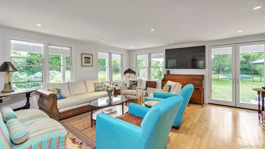 9 Ocame Avenue Westhampton Beach NY 11978
