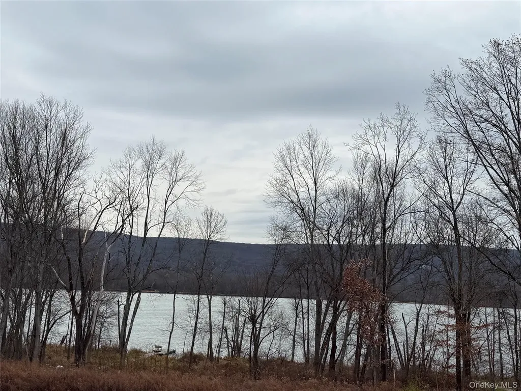 16 Knights Lane Warwick NY 10990