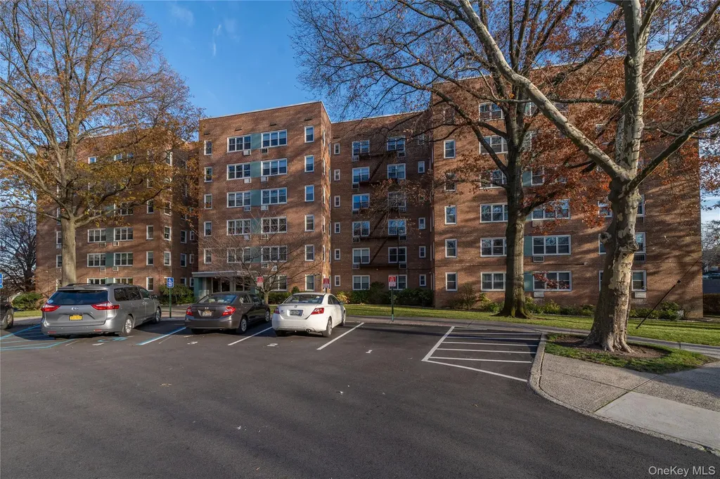 76 Dehaven Drive Yonkers NY 10703