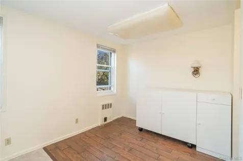 76 Dehaven Drive Yonkers NY 10703