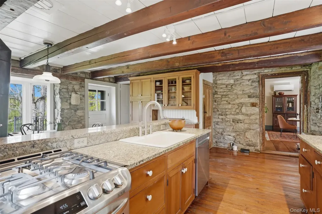 510 Decker Road Wallkill NY 12589