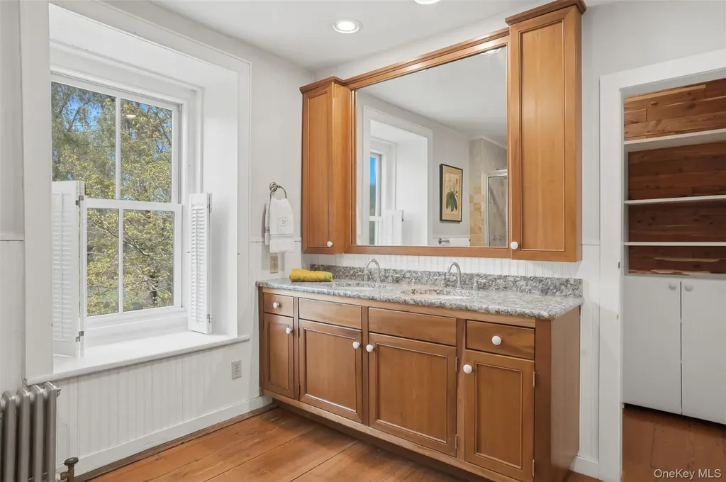 510 Decker Road Wallkill NY 12589