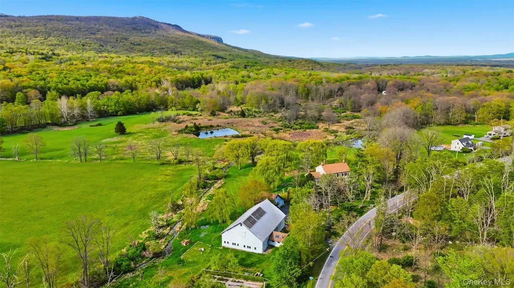 510 Decker Road Wallkill NY 12589