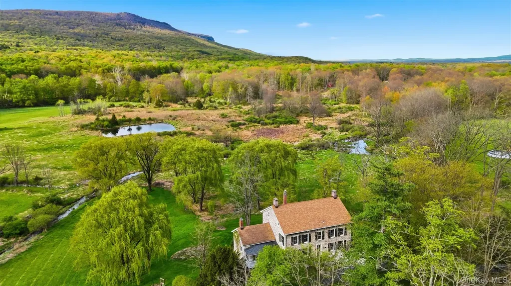 510 Decker Road Wallkill NY 12589
