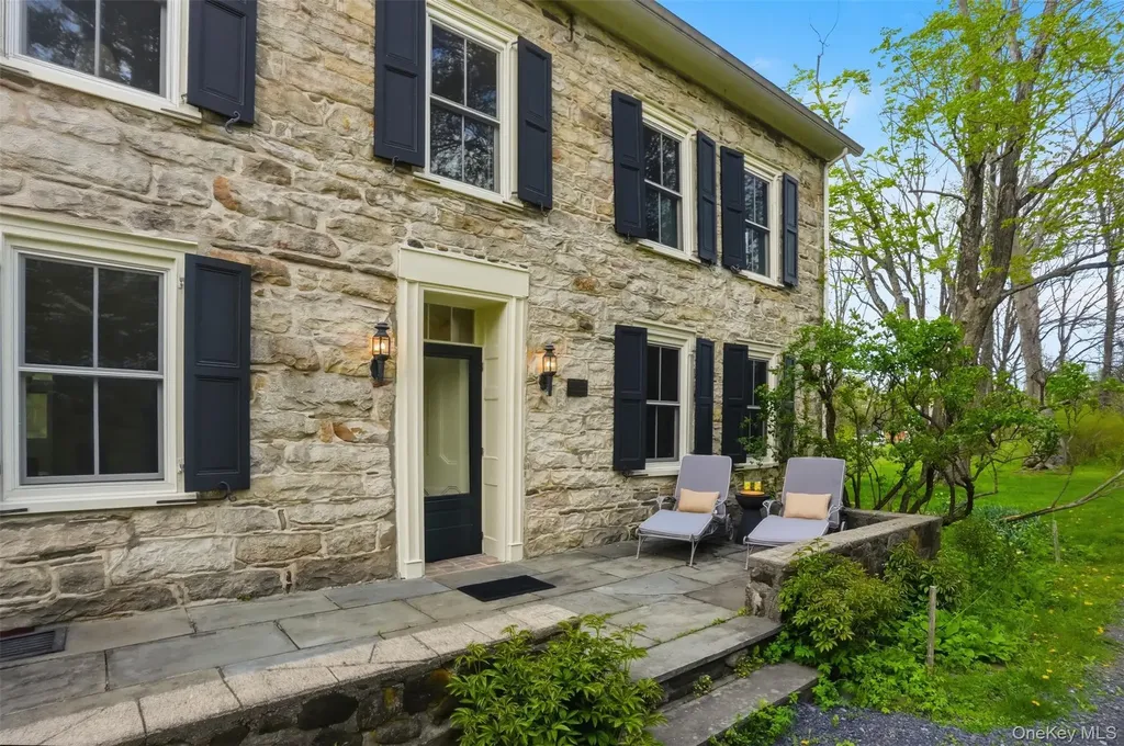 510 Decker Road Wallkill NY 12589
