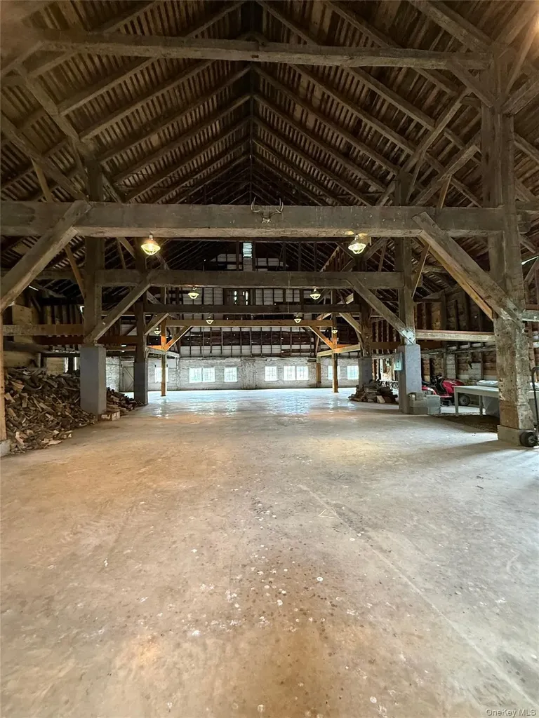 510 Decker Road Wallkill NY 12589