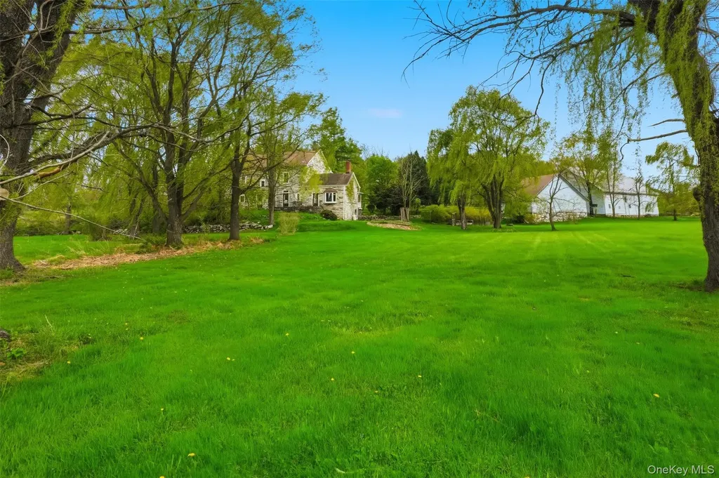 510 Decker Road Wallkill NY 12589