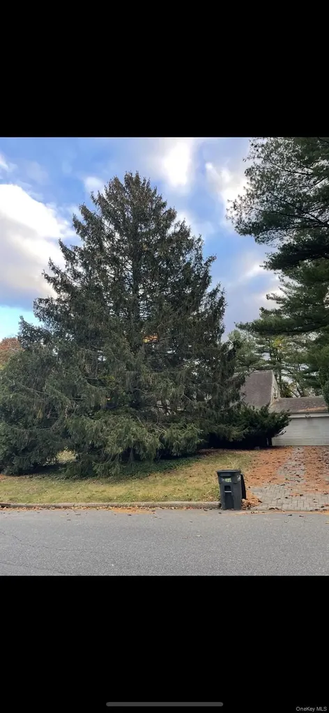 152 Sycamore Circle Stony Brook NY 11790