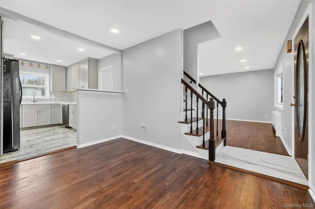 8 Robbins Avenue Elmsford NY 10523