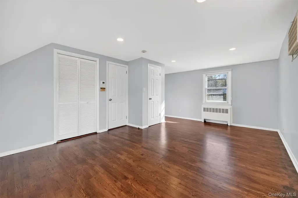 8 Robbins Avenue Elmsford NY 10523