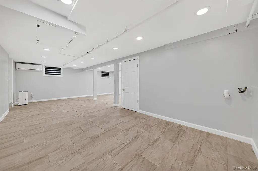 8 Robbins Avenue Elmsford NY 10523