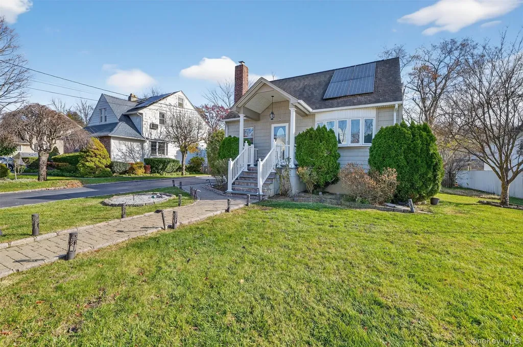 8 Robbins Avenue Elmsford NY 10523