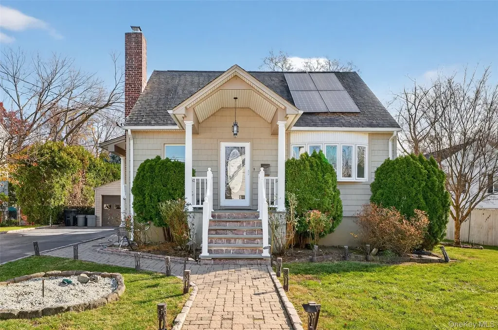8 Robbins Avenue Elmsford NY 10523