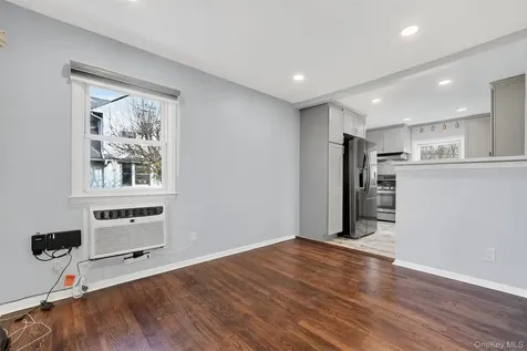 8 Robbins Avenue Elmsford NY 10523