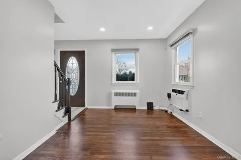 8 Robbins Avenue Elmsford NY 10523