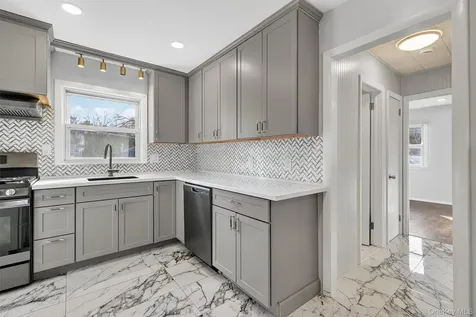 8 Robbins Avenue Elmsford NY 10523