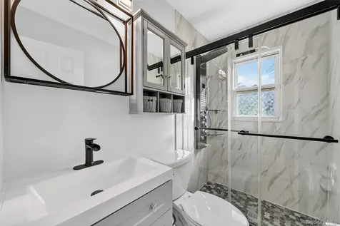 8 Robbins Avenue Elmsford NY 10523