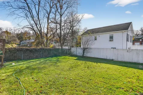 8 Robbins Avenue Elmsford NY 10523